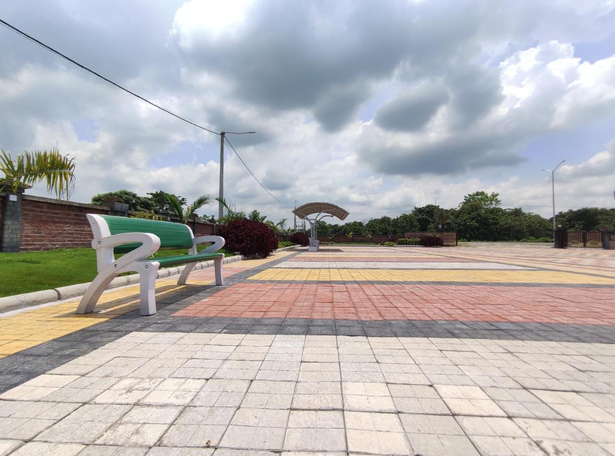 Jim'S Motel Kalchini Екстер'єр фото